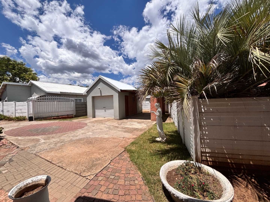 3 Bedroom Property for Sale in Bayswater Free State